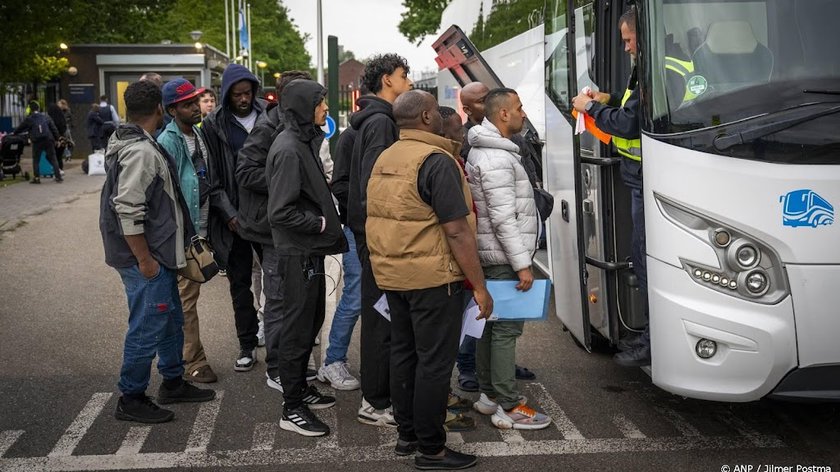91 asielzoekers sliepen in de Wijk door tekort Ter Apel
